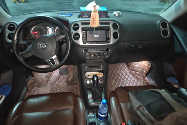 Used Volkswagen Tiguan 2015 1.8TSI Automatic Two-Wheel Drive Luxury Model Interior 2