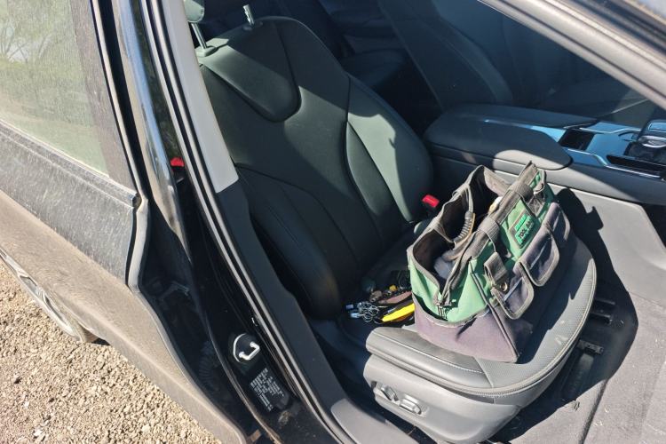 Used Hongqi E-QM5 2021 Online Booking Charging Basic Edition 5 Seats