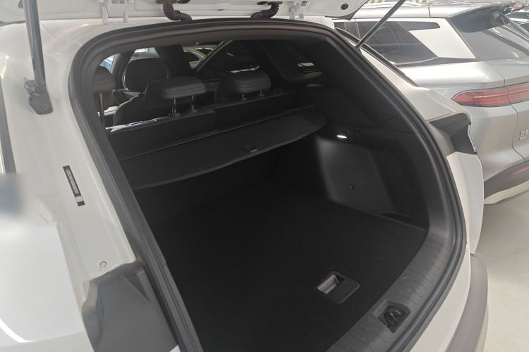 Used BYD Song L DM-i 2025 Intelligent Driving Version 112 km Leading Trim Trunk