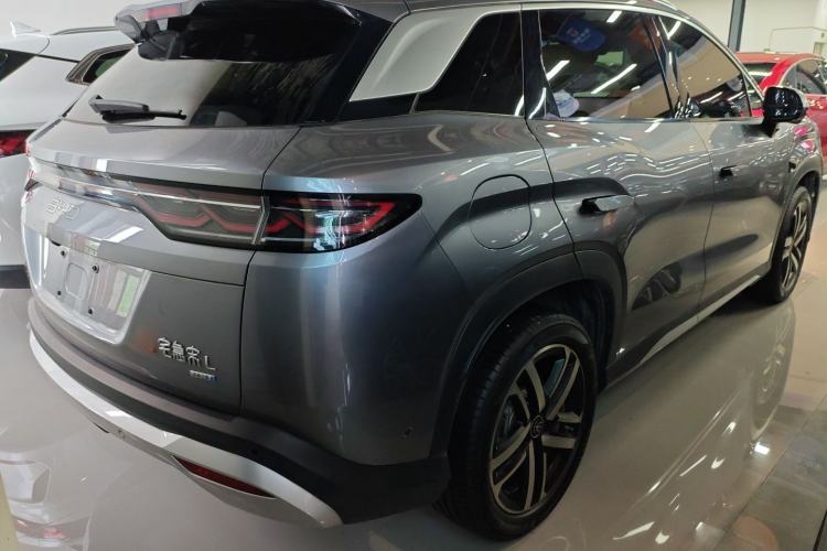 Used BYD Song L DM-i 2025 Intelligent Driving Version 112 km Beyond-Range Type