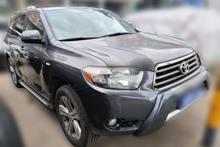 Used Toyota Highlander 2009 2.7L Two-Wheel Drive 7-Seater Luxury Edition Front Right 45 Deg
