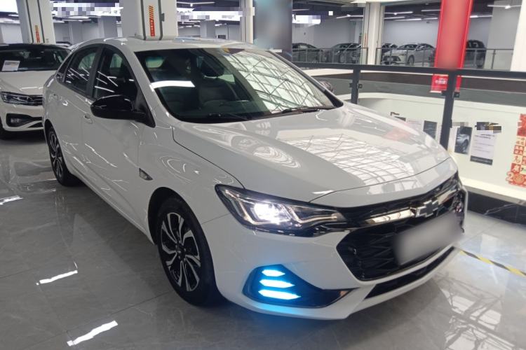 Used Chevrolet Monza 2019 RS 330T Automatic Comfort Edition China VI Standard Front Right 45 Deg