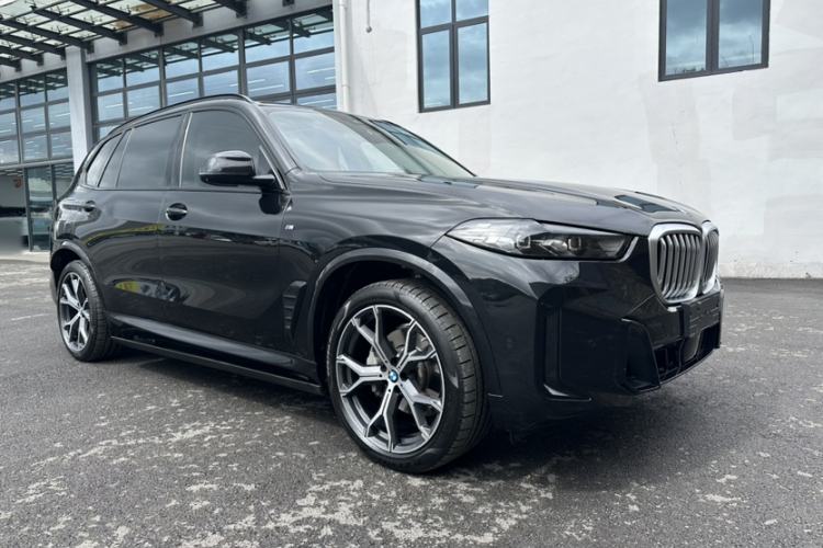 Used BMW X5 2023 xDrive 30Li Luxury M Sport Night Edition Package Exterior 7