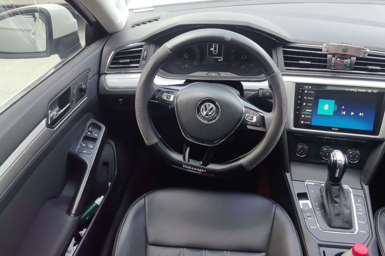 Used Volkswagen Lamando 2019 230TSI DSG Fashion Edition China VI
