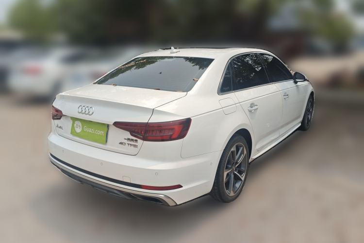 Used Audi A4L 2019 40 TFSI Fashion Edition China VI Emission Standard Rear Right 45 Deg