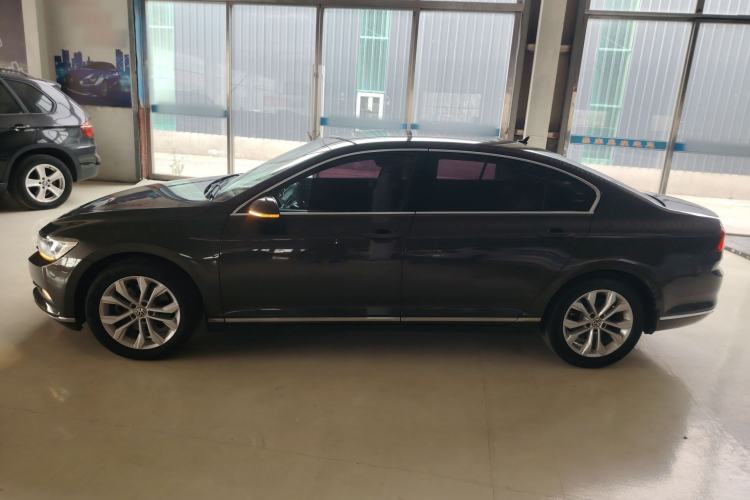 Used Volkswagen Magotan 2017 380TSI DSG Luxury Model
