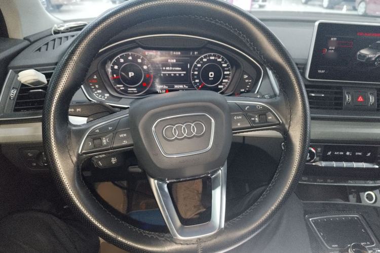 Used Audi Q5L 2020 Updated 40 TFSI Prestige Fashion Edition Steering Wheel