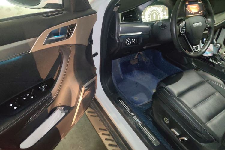 Used Haval H7 2019 2.0T Smart Enjoyment Version China V Standard
