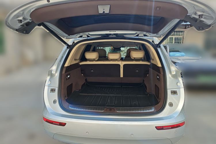 Used Hima AITO M7 2024 1.5T Intelligent Driving 4WD Max Edition 5 Seats Trunk