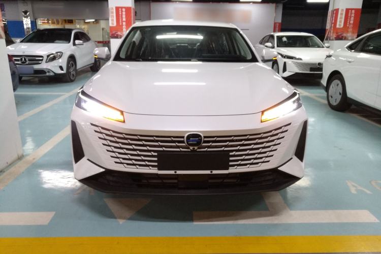 Used CHANGAN OSHAN 520 2025 Standard Edition
