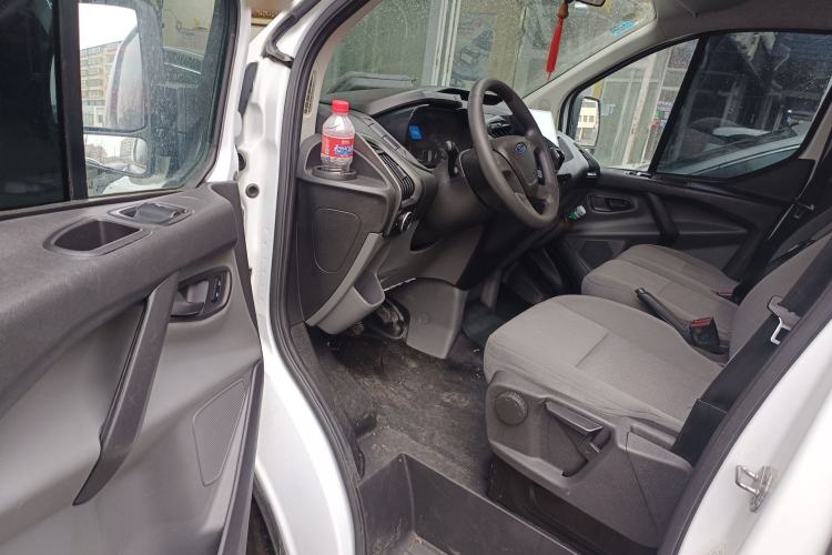 Used Ford Transit 2017 2.0T Diesel Multi-Function Commercial Vehicle Short Wheelbase Mid-Roof China V Standard

