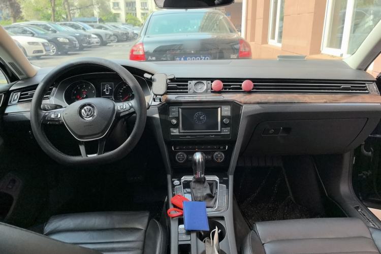 Used Volkswagen Magotan 2018 Facelift 330TSI DSG Luxury Model