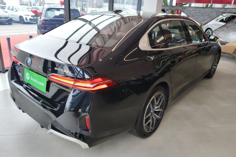 Used BMW i5 2025 eDrive 35L M Sport Package