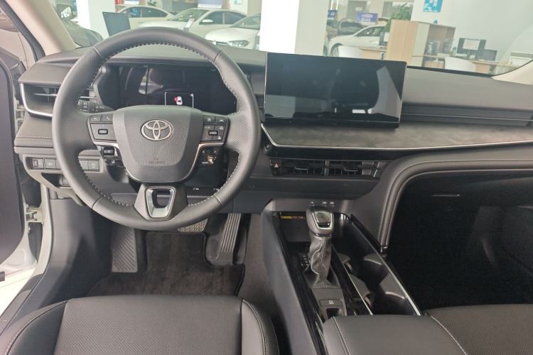 Used Toyota Camry 2024 2.0 GVP Luxury Edition
