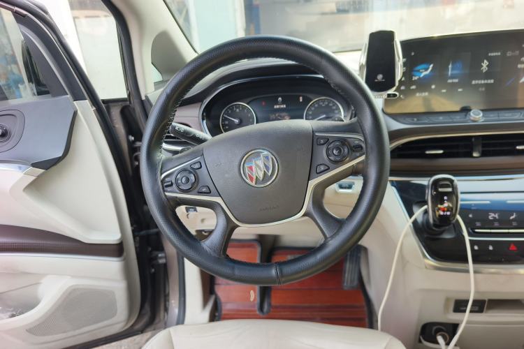 Used Buick GL8 2020 Land Business Class 652T Luxury Model
