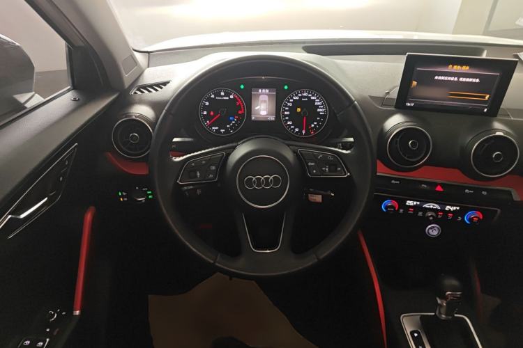 Used Audi Q2L 2018 35 TFSI Fashion Dynamic Version China V Emission Standard
