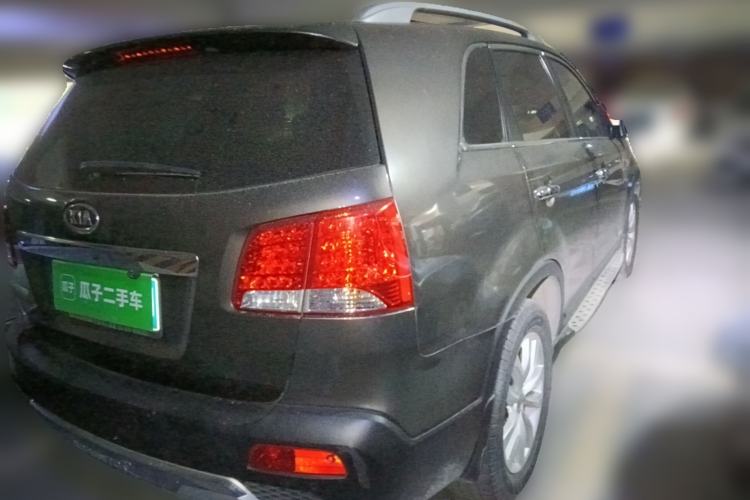 Used Kia Sorento 2012 2.4L Gasoline Supreme Edition Rear Right 45 Deg