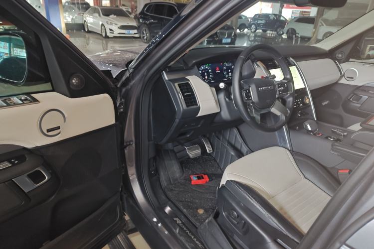 Used Land Rover Discovery 2021 360 PS R-Dynamic SE