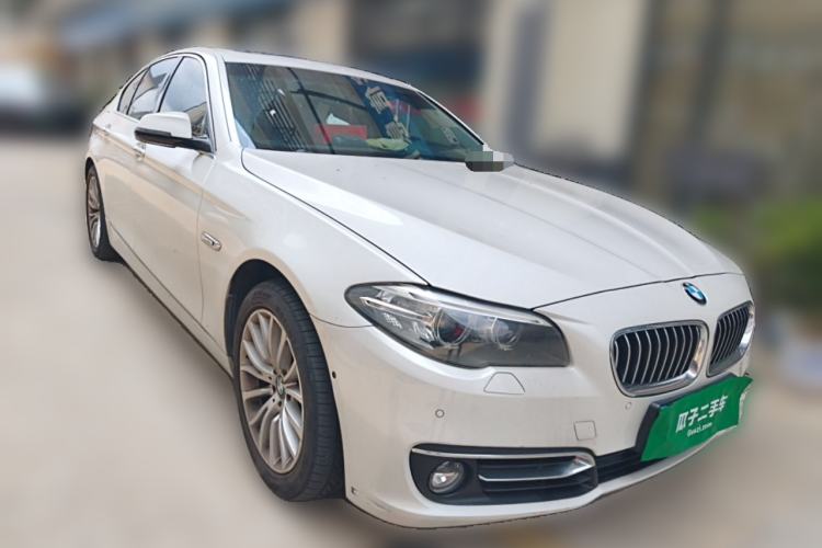 Used BMW 5 Series 2014 535i Design Package Model Front Right 45 Deg