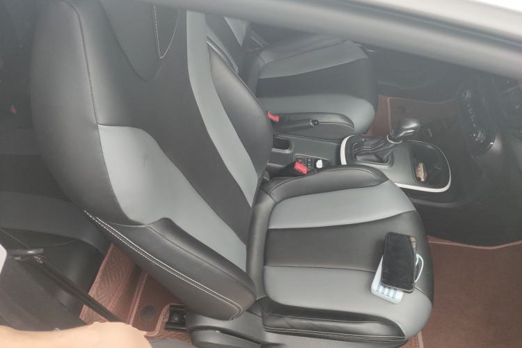 Used Roewe Clever 2022 311km QiQi BoBo Edition Right Front Seat