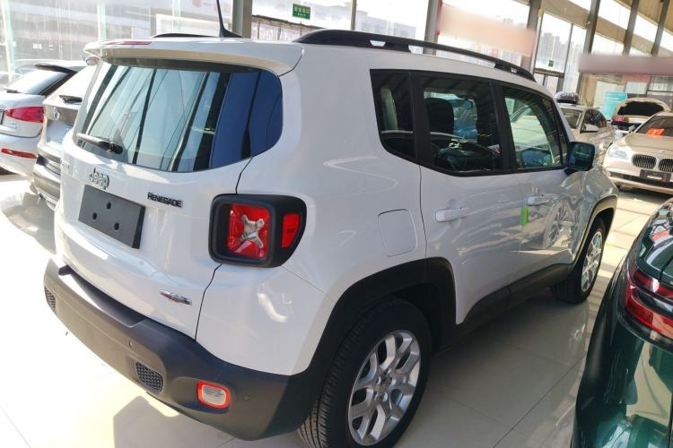 Used Jeep Renegade 2017 180T Automatic High-Energy Version
