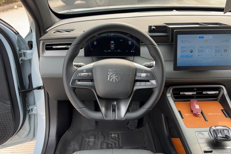 Used BYD Qin PLUS 2025 DM-i Smart Drive 55KM Leading Model