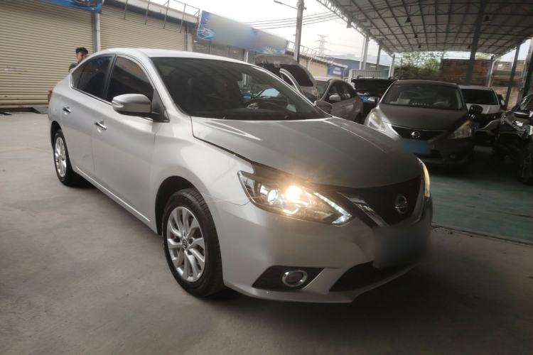 Used Nissan Sylphy 2018 1.6XV CVT Deluxe Edition Front Right 45 Deg