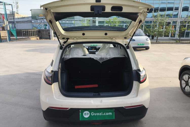 Used Geely Galaxy Geome 2026 Model 310km Youth Edition Trunk