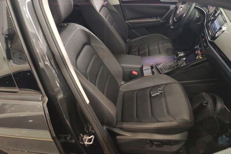 Used Volkswagen Tayron 2019 330TSI Two-Wheel Drive Luxury Model China VI Standard