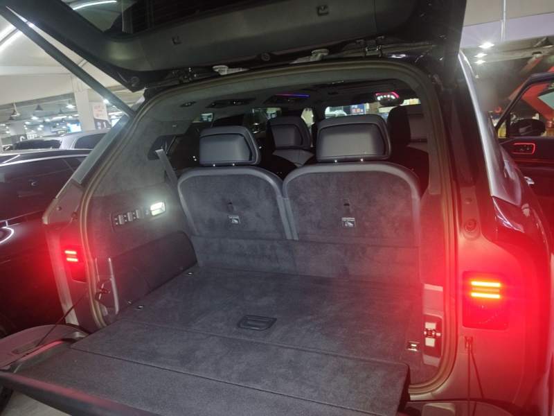 Used Zeekr 9X 2025 Ultra Edition 70kWh — 18