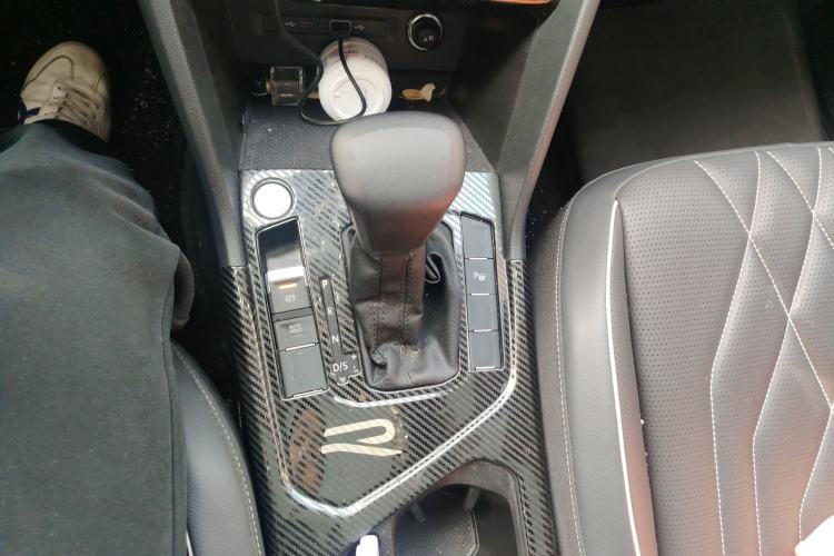 Used Volkswagen Tiguan L 2024 330TSI Automatic Two-Wheel Drive R-Line Enhanced Edition