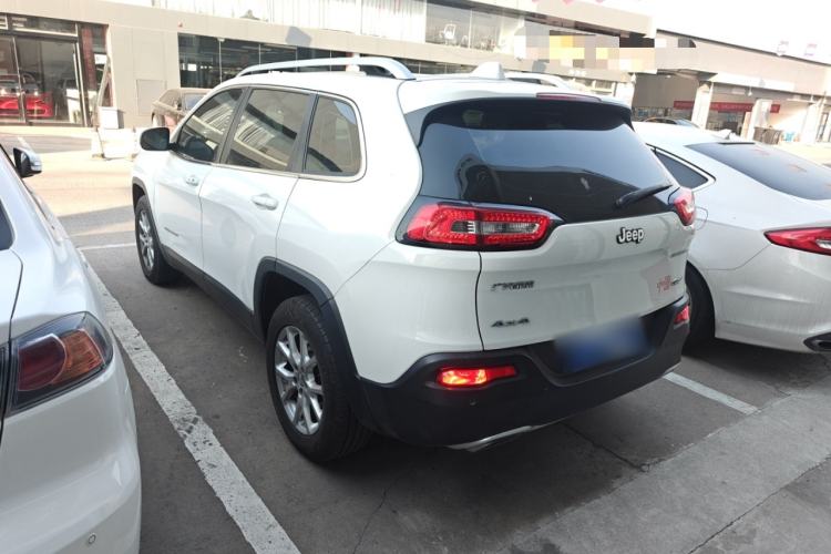 Used Jeep Cherokee 2016 2.4L Professional Edition