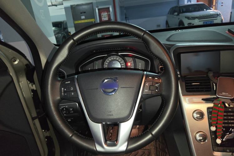 Used Volvo XC60 2017 T5 Smart Upgrade Edition