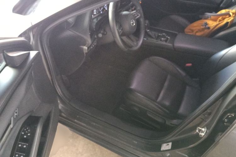 Used Mazda Mazda 3 Axela 2020 1.5L Automatic Luxury Version