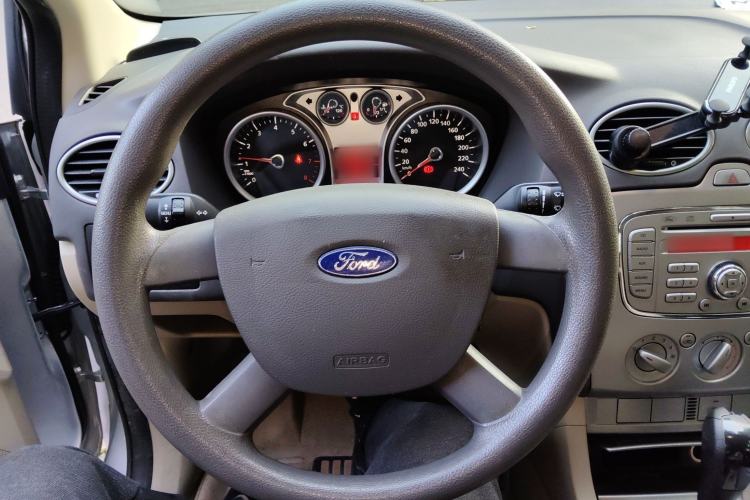 Used Ford Focus 2013 Sedan Classic 1.8L Automatic Base Model