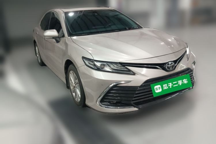 Used Toyota Camry 2021 2.0G Luxury Edition Front Right 45 Deg