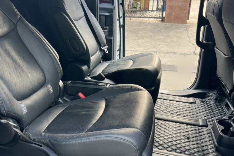 Used Toyota SIENNA 2021 2.5L Hybrid Premium Edition Interior 1