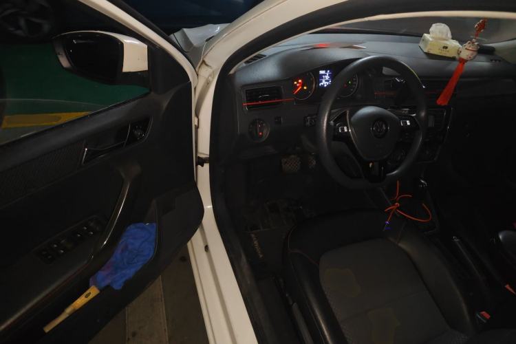 Used Volkswagen Santana 2017 Haval H9 1.6L Automatic Comfort Edition Driver Seat