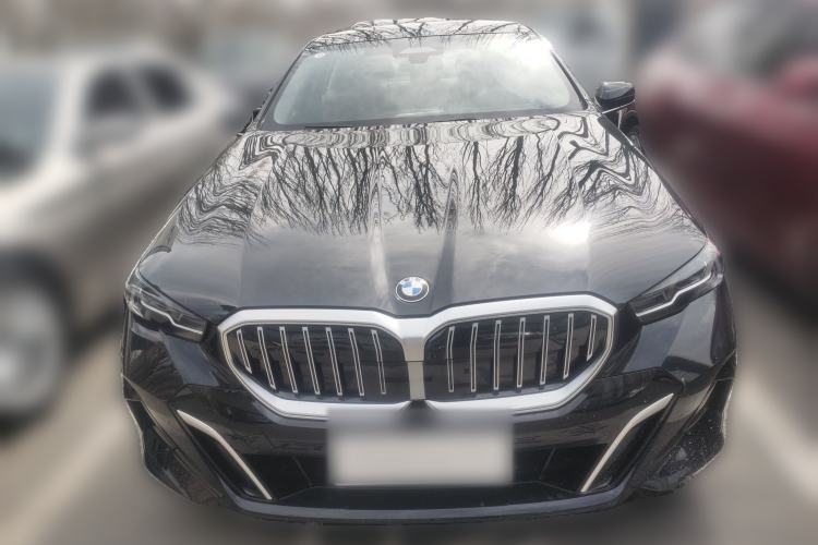 Used BMW 5 Series 2025 530Li Luxury Edition M Sport Package Front