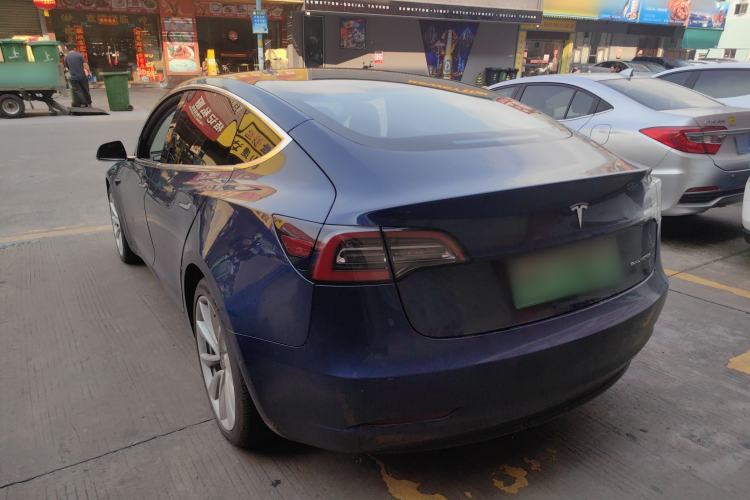 Used Tesla Model 3 2019 Long-Range All-Wheel-Drive Version
