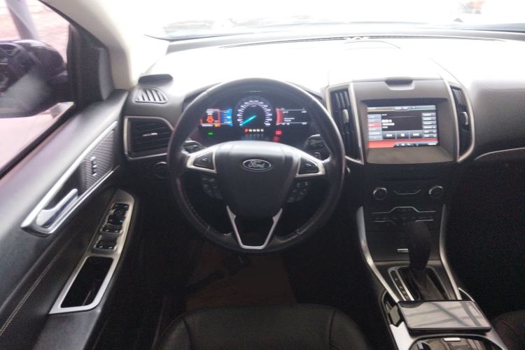 Used Ford Edge 2015 2.0T GTDi 4x4 High-Grade Model Steering Wheel