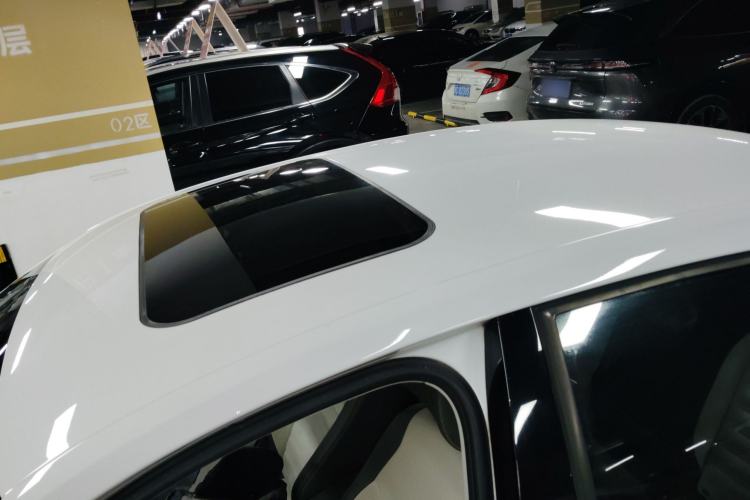 Used Volkswagen Sagitar 2015 230TSI Automatic Luxury Model