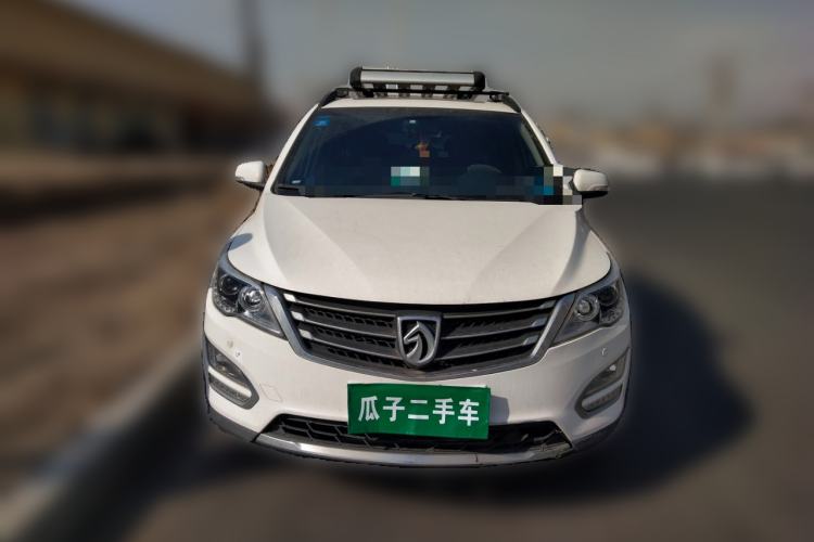 Used Baojun 560 2015 1.8L manual luxury version