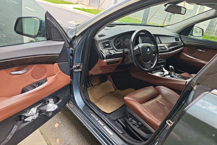 Used BMW 5 Series GT 2013 535i Luxury Edition Driver Seat