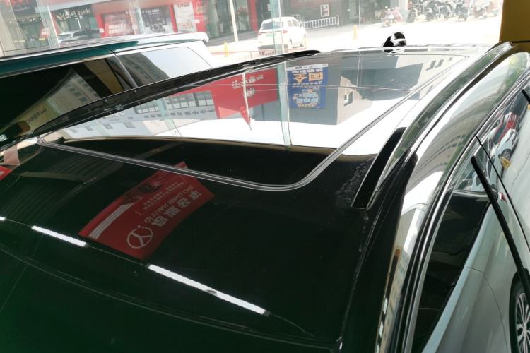 Used Cadillac XT5 2025 2.0T Platinum Edition