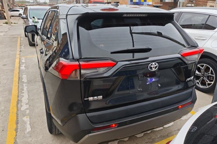 Used Toyota RAV4 2022 2.0L CVT Two-Wheel Drive Fashion Plus Edition Rear