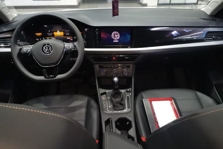 Used Volkswagen Lavida 2021 1.5L Automatic Comfort Edition Center Console