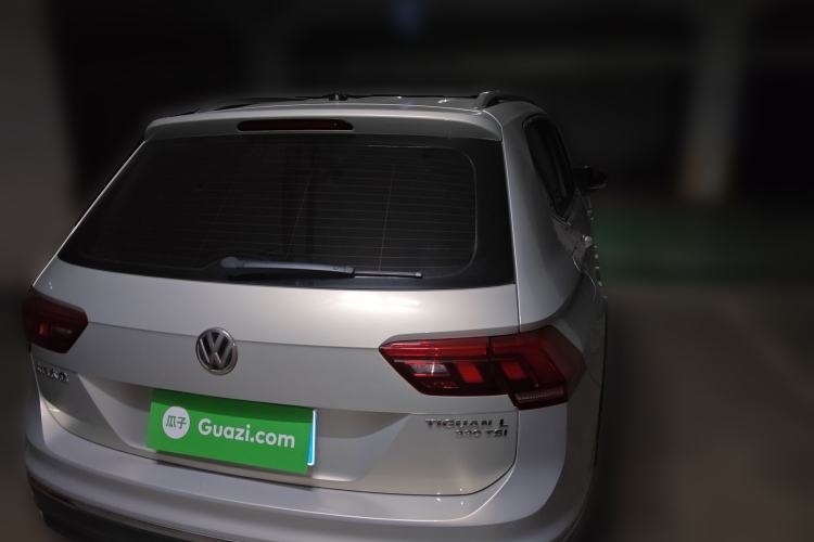 Used Volkswagen Tiguan L 2018 330TSI Automatic Two-Wheel Drive Luxury Edition Rear