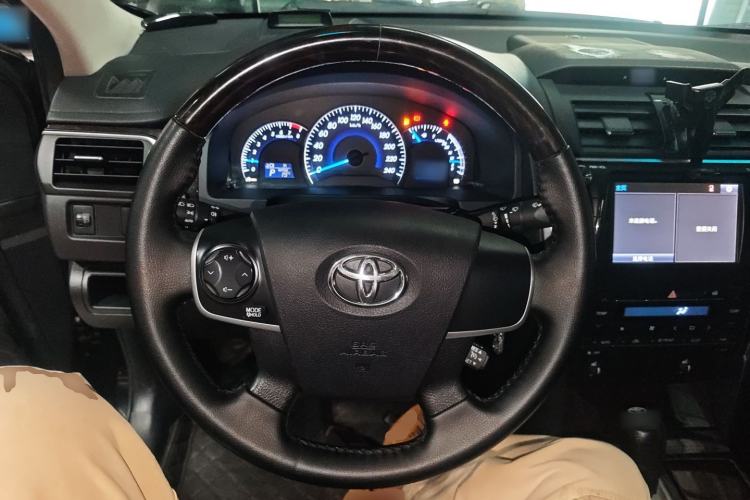 Used Toyota Camry 2015 2.0G Premier Edition