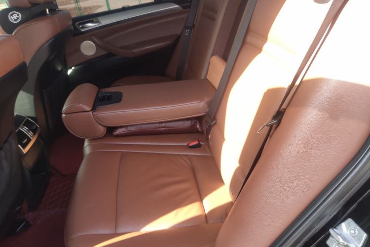 Used BMW X5 2011 xDrive35i Leading Model Left Rear Seat